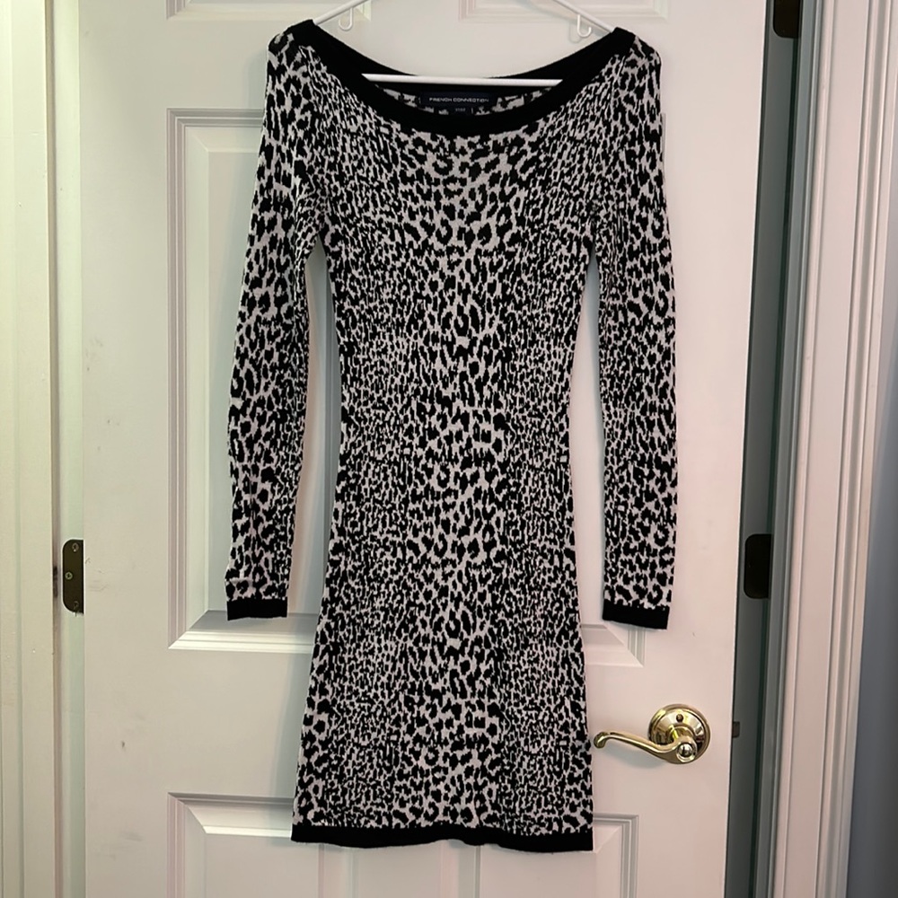 Black/white dress